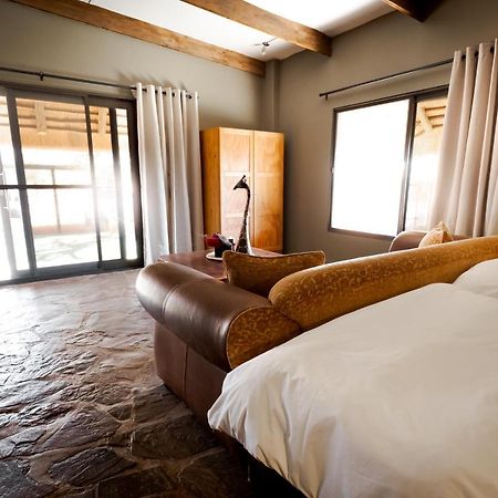 Bagatelle Kalahari Game Ranch Villa Hardap Bagian luar foto