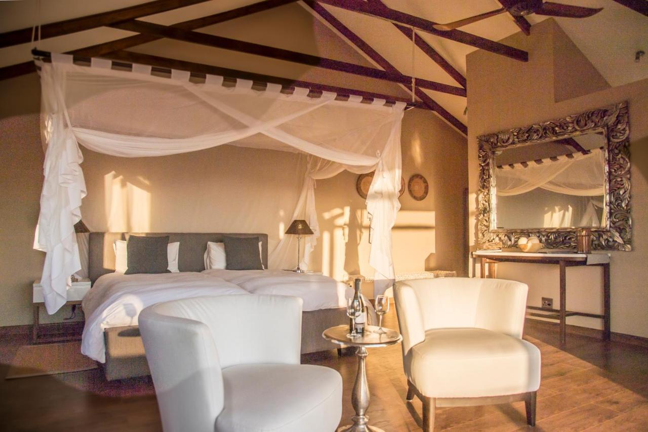 Bagatelle Kalahari Game Ranch Villa Hardap Bagian luar foto