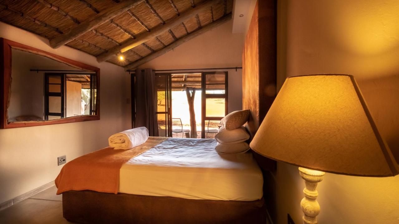 Bagatelle Kalahari Game Ranch Villa Hardap Bagian luar foto