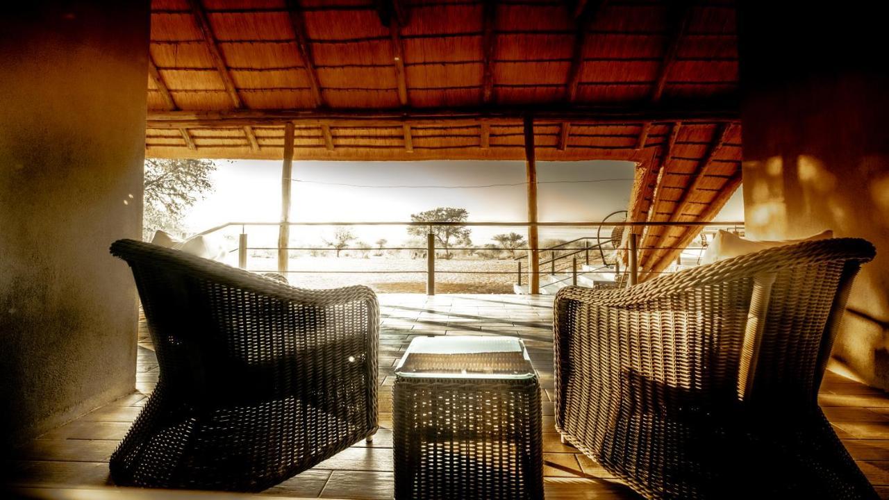 Bagatelle Kalahari Game Ranch Villa Hardap Bagian luar foto