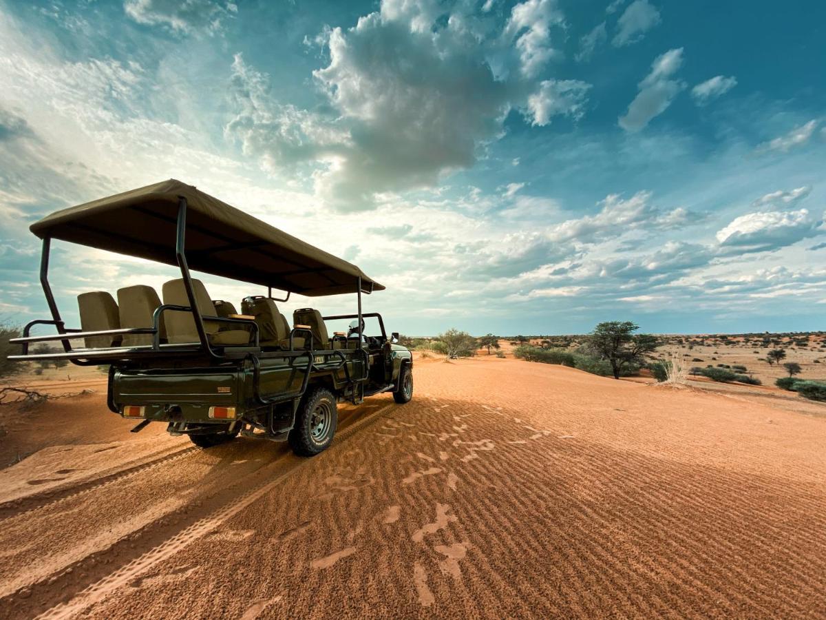 Bagatelle Kalahari Game Ranch Villa Hardap Bagian luar foto