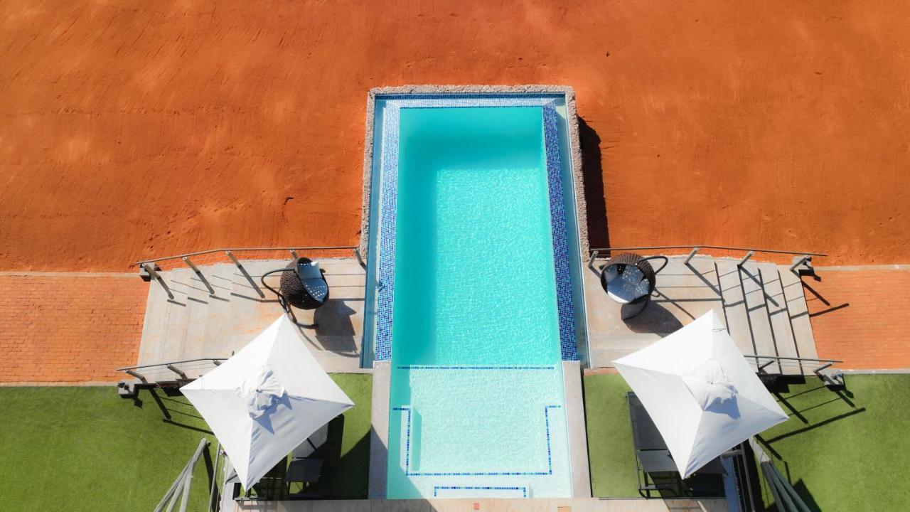 Bagatelle Kalahari Game Ranch Villa Hardap Bagian luar foto