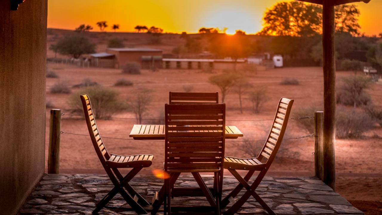 Bagatelle Kalahari Game Ranch Villa Hardap Bagian luar foto