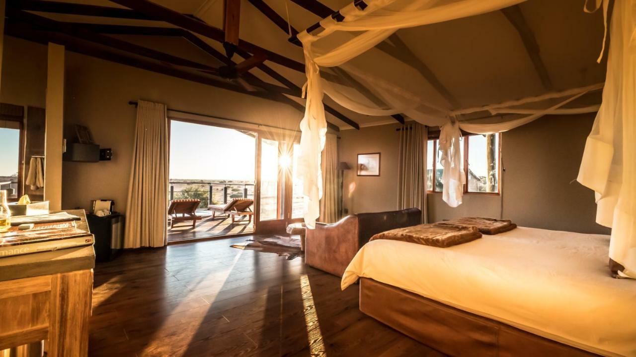 Bagatelle Kalahari Game Ranch Villa Hardap Bagian luar foto