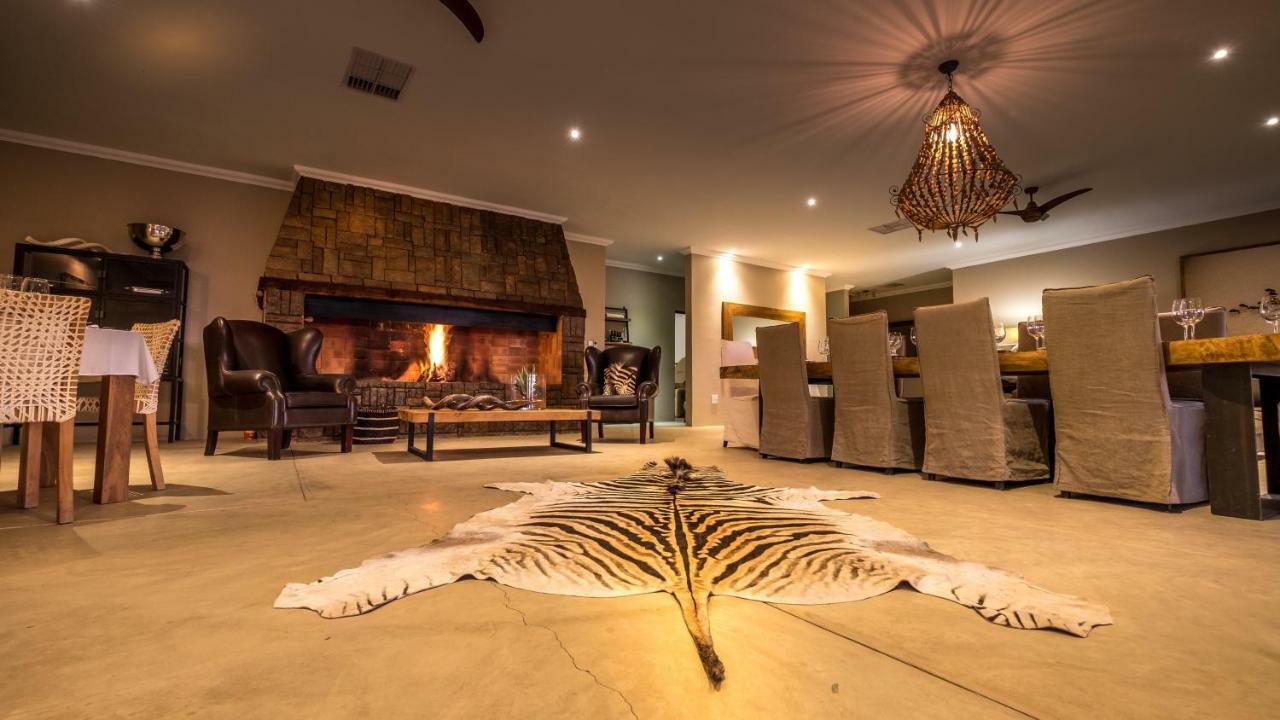 Bagatelle Kalahari Game Ranch Villa Hardap Bagian luar foto