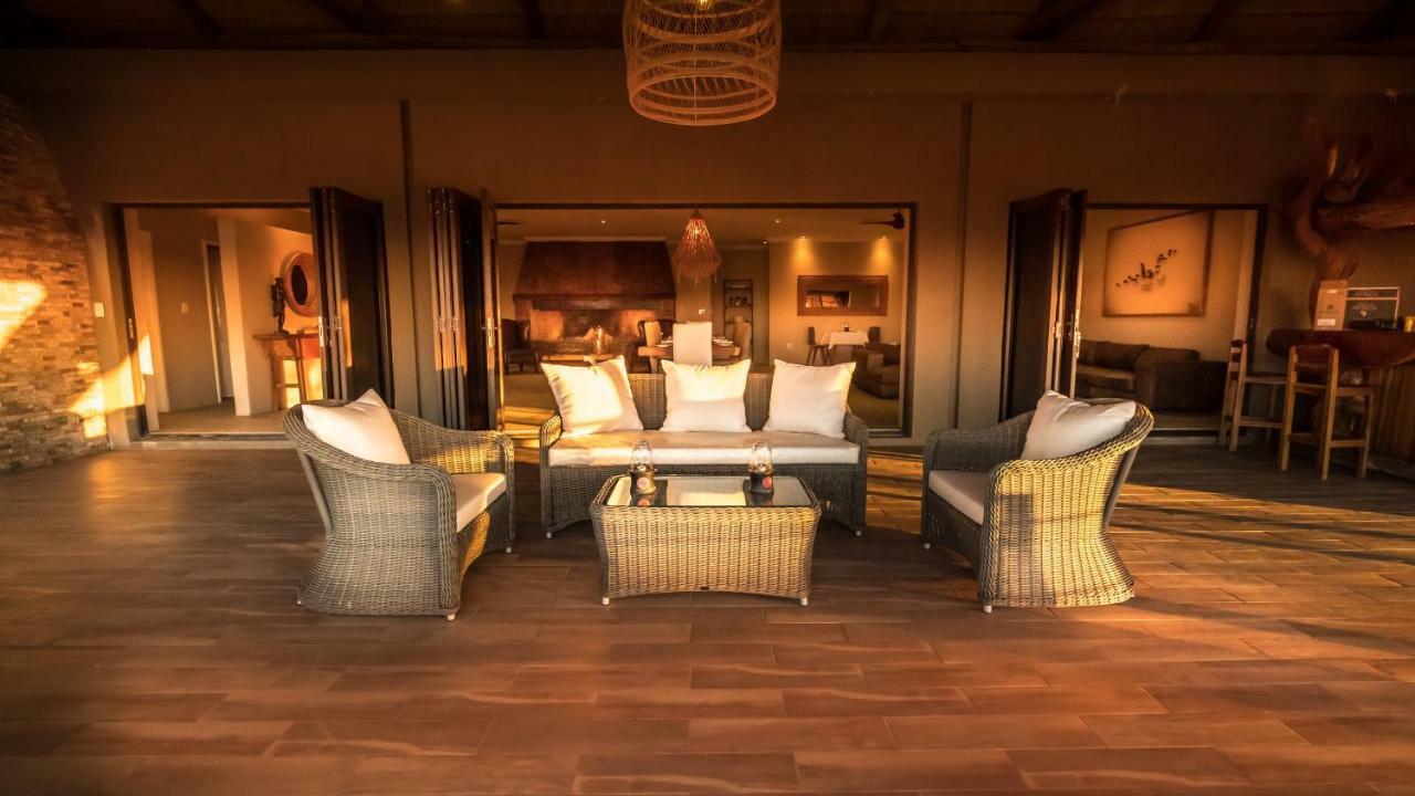 Bagatelle Kalahari Game Ranch Villa Hardap Bagian luar foto